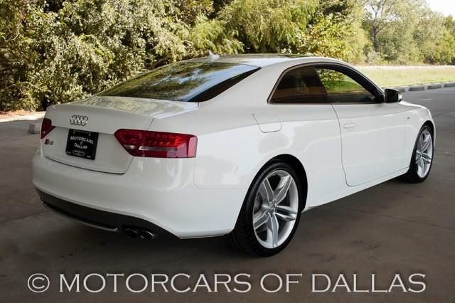 Audi S5 2010 photo 5