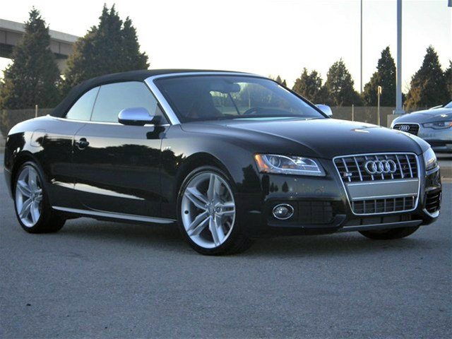 Audi S5 2010 photo 4