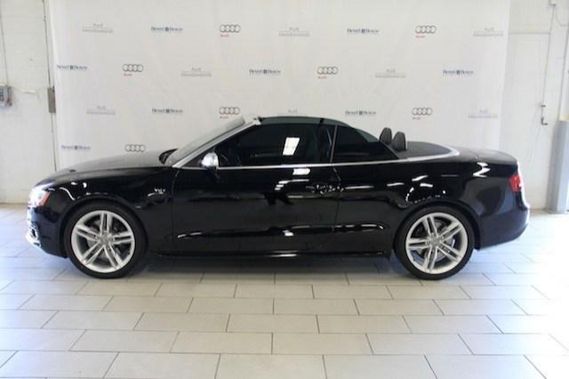 Audi S5 2010 photo 1