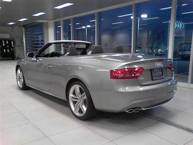 Audi S5 2010 photo 5