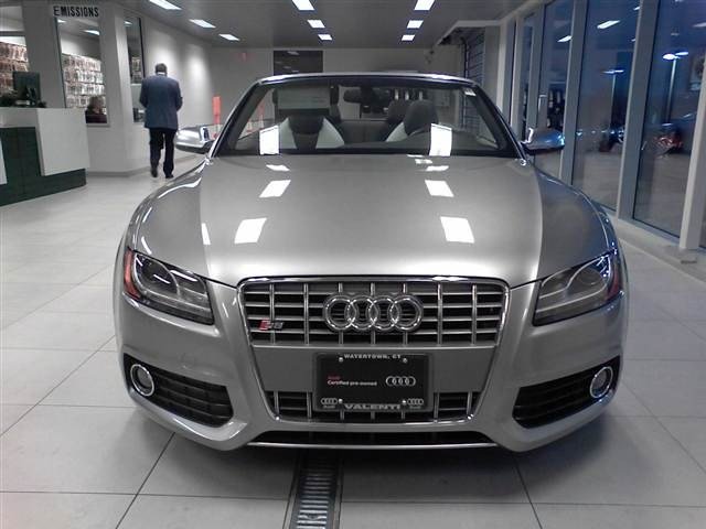 Audi S5 2010 photo 1