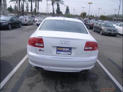 Audi S8 2007 photo 3