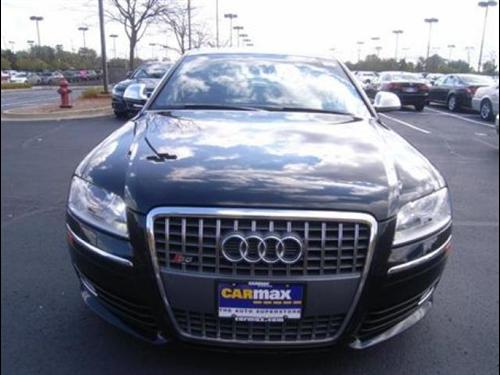 Audi S8 2008 photo 1