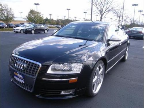 Audi S8 2008 photo 2