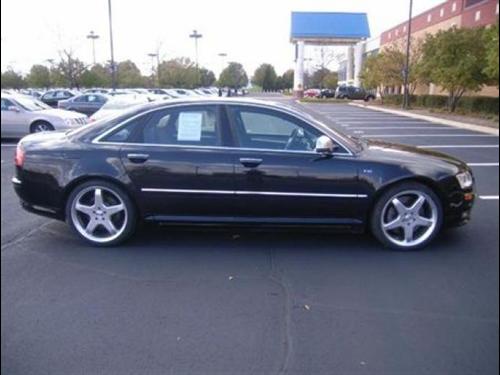 Audi S8 2008 photo 3