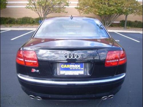 Audi S8 2008 photo 5