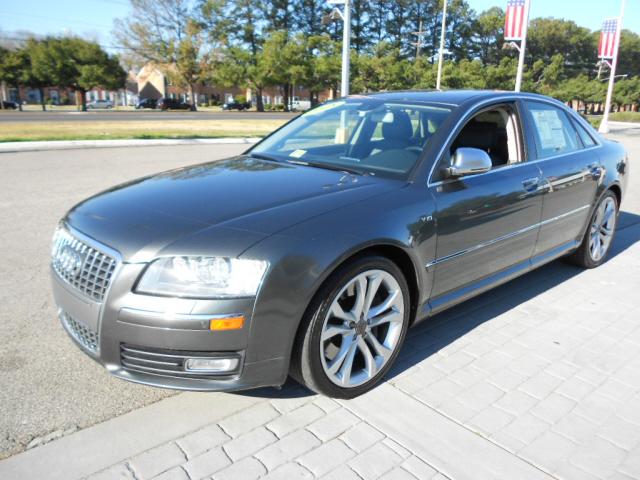 Audi S8 2008 photo 5