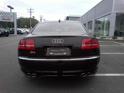 Audi S8 2008 photo 4