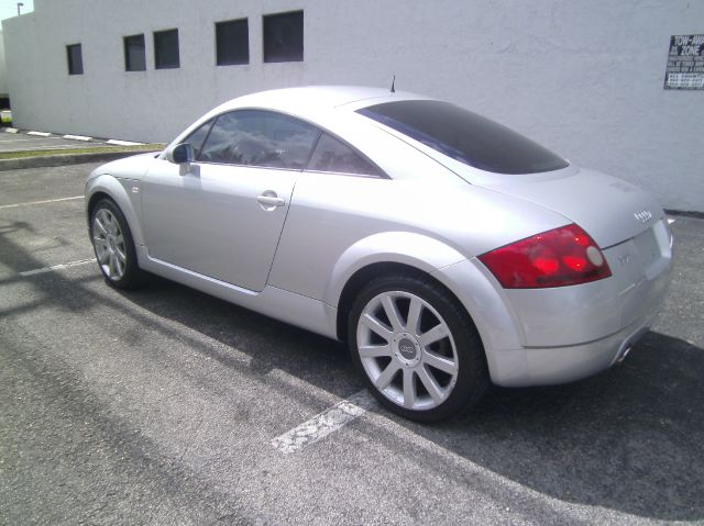 Audi TT 2000 photo 4