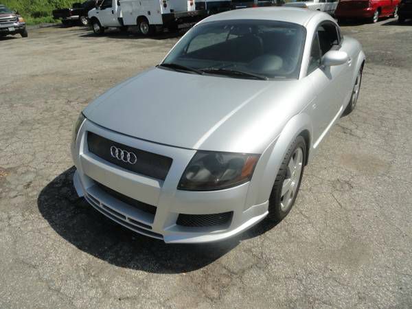 Audi TT 2000 photo 2