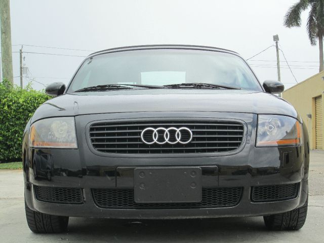 Audi TT 2001 photo 1