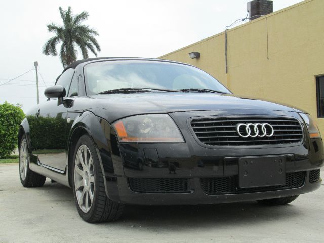 Audi TT 2001 photo 12