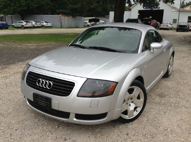 Audi TT 2001 photo 4