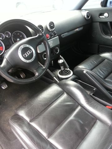 Audi TT 2001 photo 3