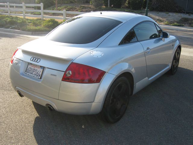 Audi TT 2001 photo 1