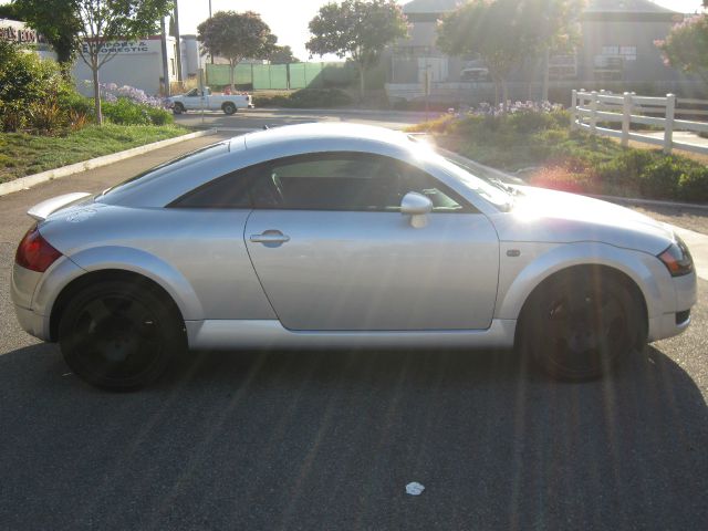 Audi TT 2001 photo 3