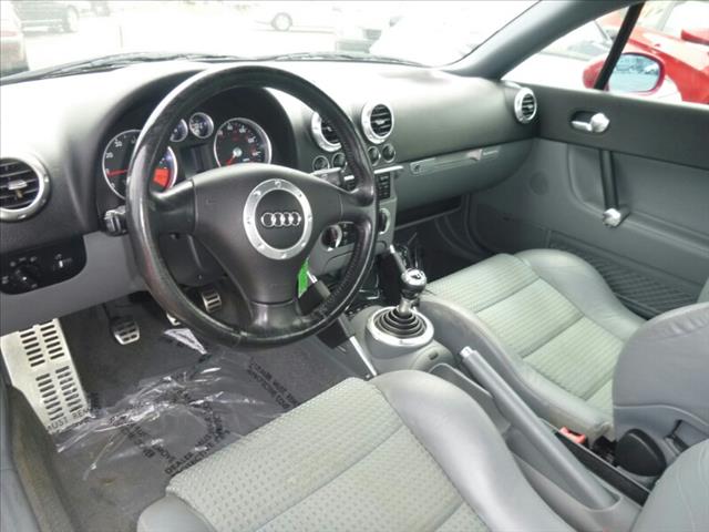 Audi TT 2001 photo 1