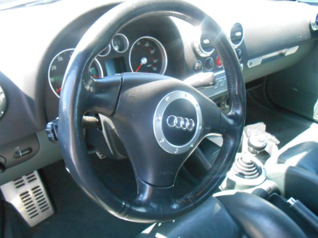 Audi TT 2001 photo 1