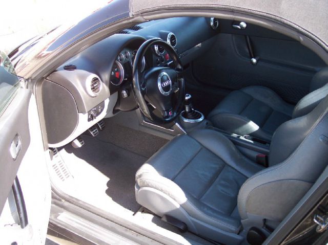 Audi TT 2001 photo 6