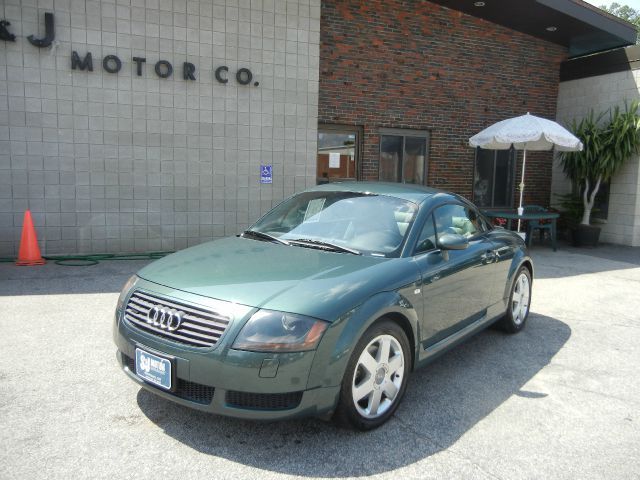 Audi TT 2001 photo 4