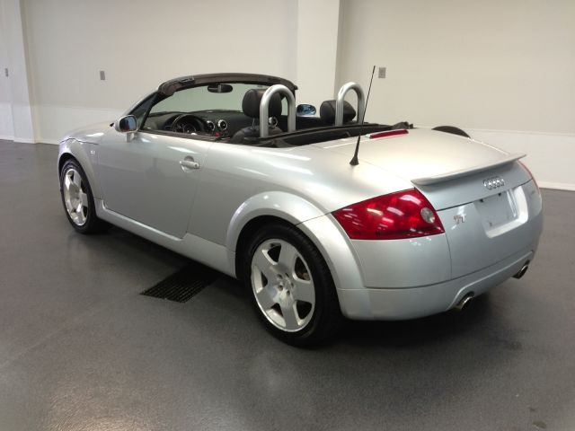 Audi TT 2001 photo 1