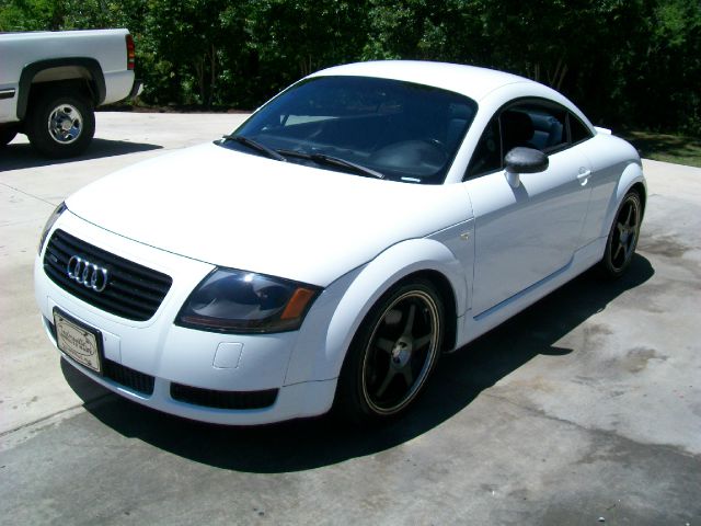 Audi TT 2002 photo 22