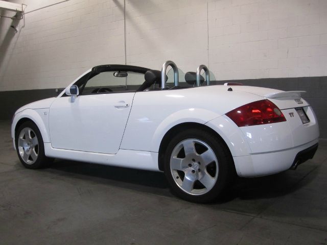 Audi TT 2002 photo 11