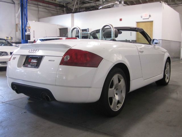 Audi TT 2002 photo 27