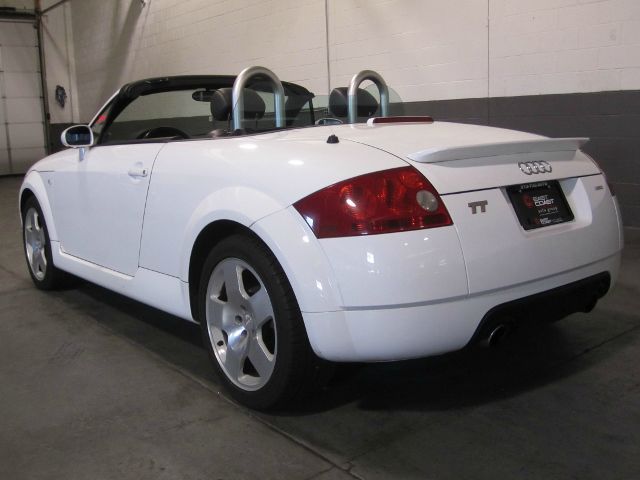 Audi TT 2002 photo 30