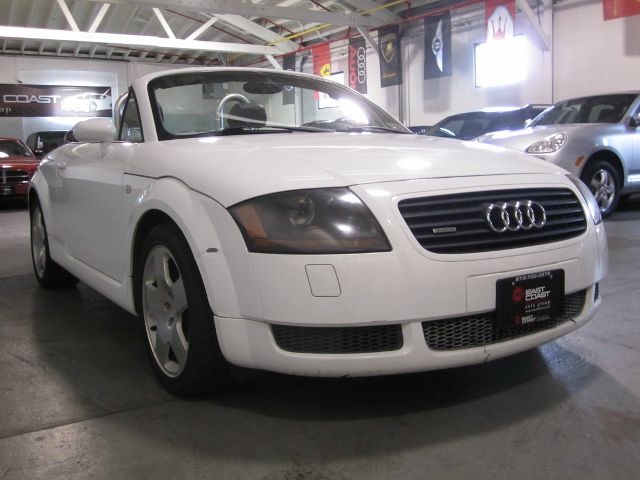 Audi TT 2002 photo 32