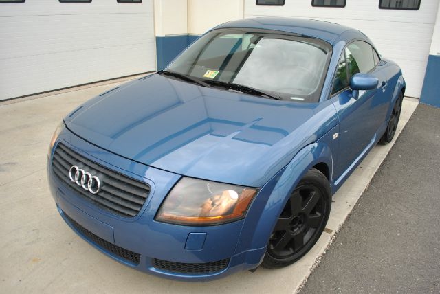 Audi TT 2002 photo 18