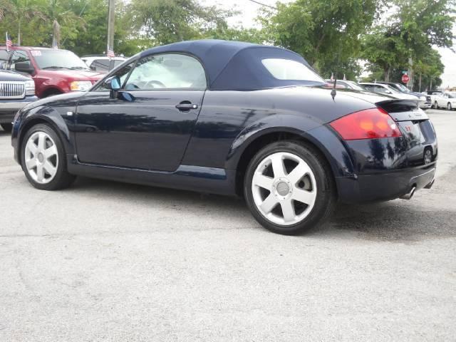 Audi TT 2002 photo 2