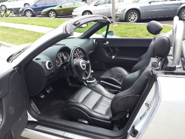 Audi TT 2002 photo 2