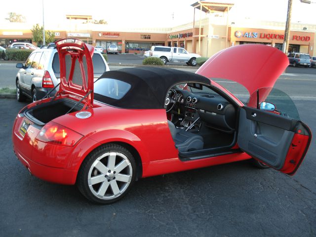 Audi TT 2003 photo 9