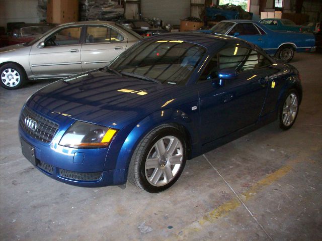 Audi TT 2003 photo 2