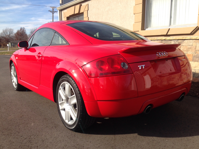 Audi TT 2004 photo 2