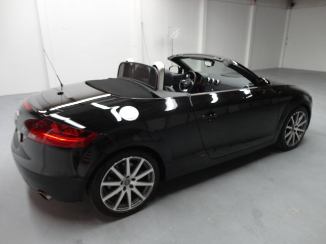 Audi TT 2008 photo 15