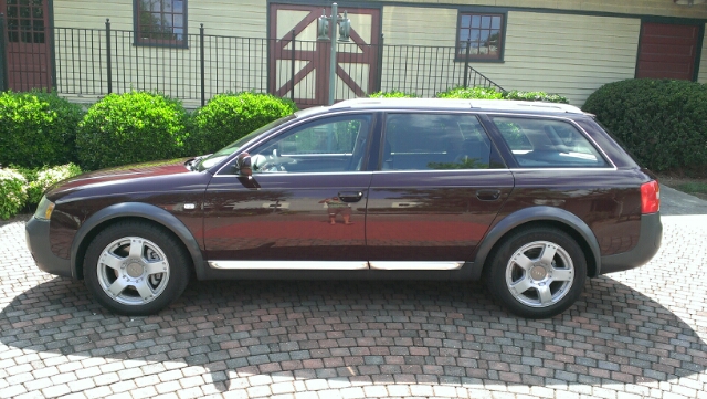 Audi allroad 2004 photo 3