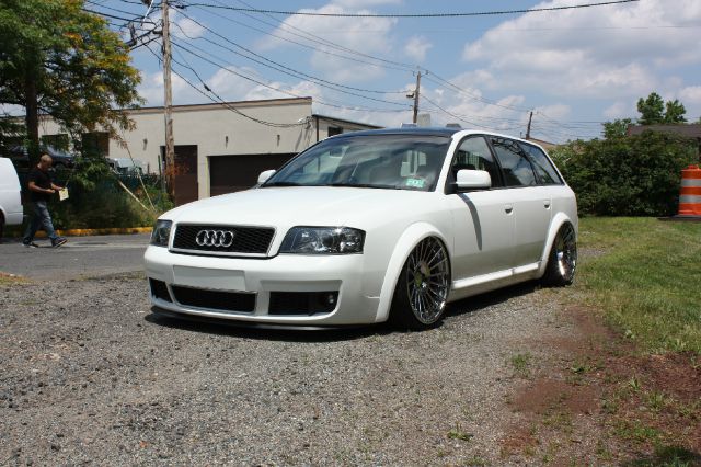 Audi allroad 2004 photo 1