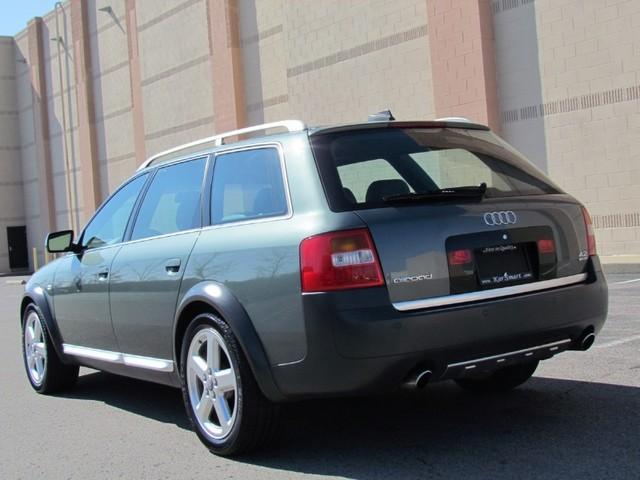 Audi allroad 2004 photo 2