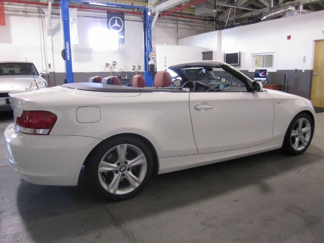 BMW 1 series 2008 photo 12