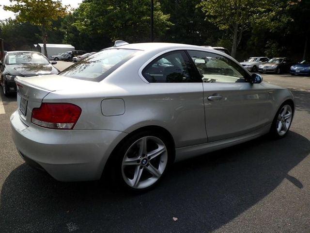 BMW 1 series 2008 photo 3