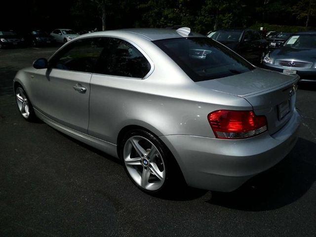 BMW 1 series 2008 photo 5