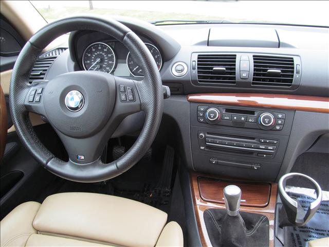 BMW 1 series 2008 photo 2