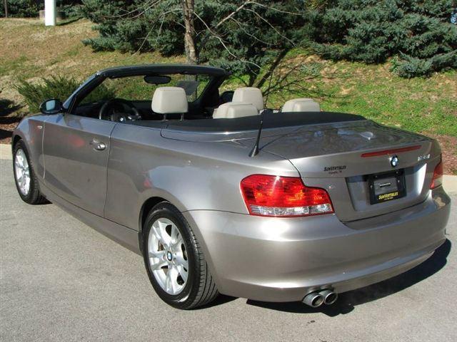 BMW 1 series 2.5L SE Convertible