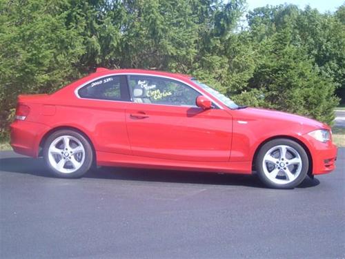 BMW 1 series 2010 photo 2