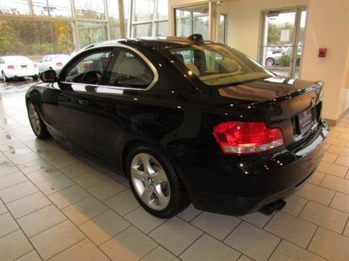 BMW 1 series 2010 photo 1