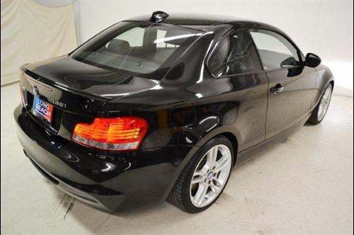 BMW 1 series 2010 photo 2