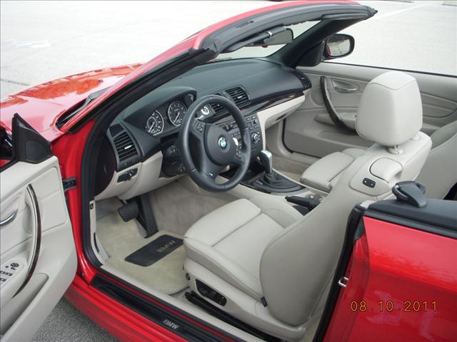 BMW 1 series 2010 photo 4