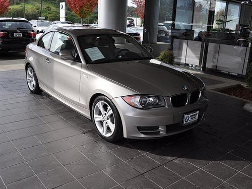 BMW 1 series 2010 photo 1